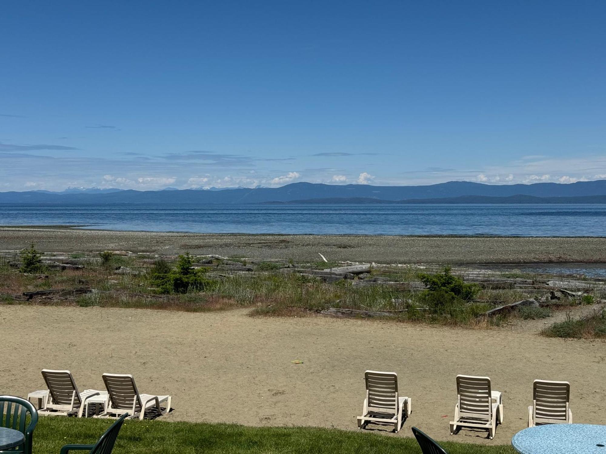Shorewater Resort Beachfront Studio - 2 Beds Qualicum Beach Eksteriør billede